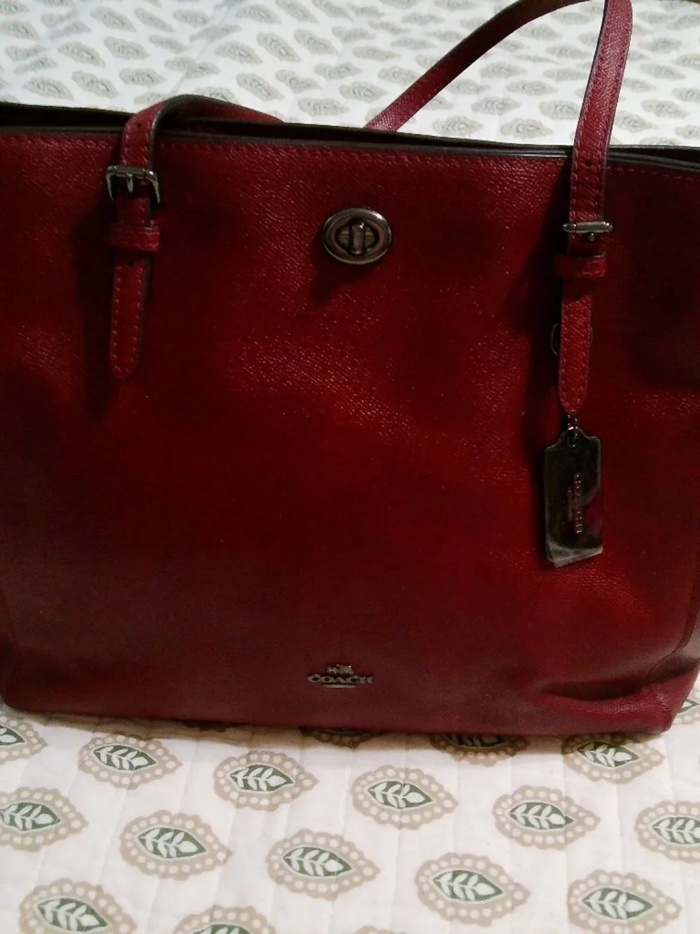 Coach Turnlock Zip  TOTE BAG Red Crossgrain Leather